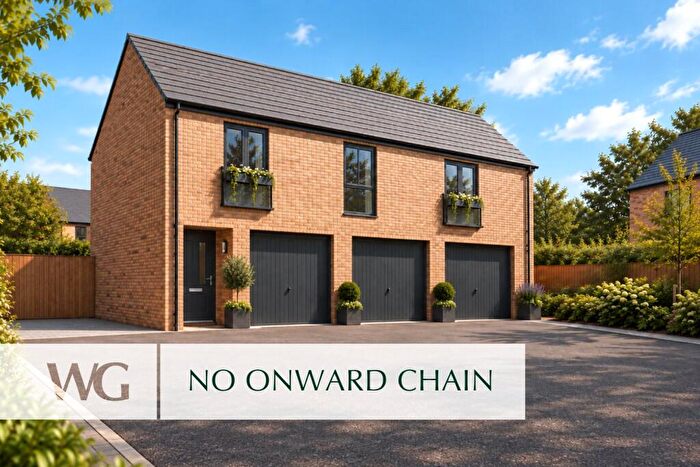 2 Bedroom Semi-Detached House For Sale In Gem Avenue, Exeter, EX4