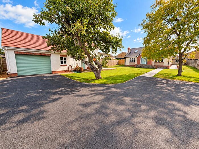 5 Bedroom Detached House For Sale In The Moorings, Pill - New Build Bed Detached House & Bedroom Detached House, BS20