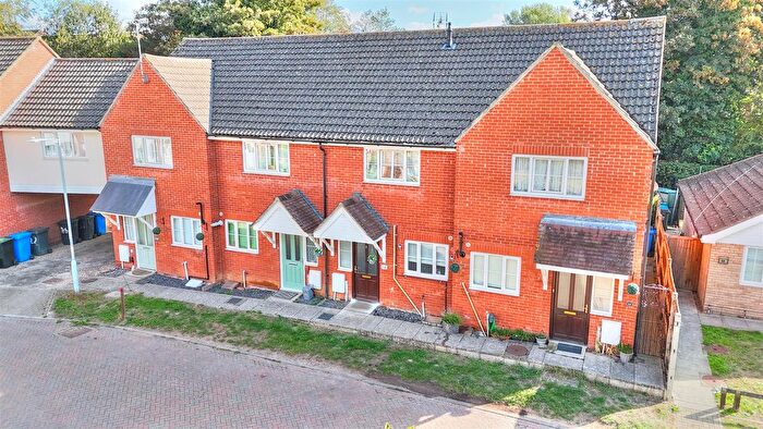 2 Bedroom Terraced House For Sale In La Salle Close, Ipswich, IP2