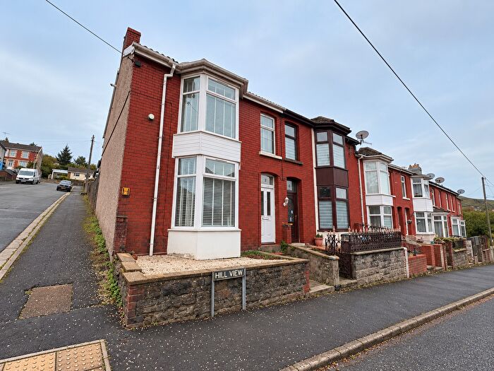 4 Bedroom End Of Terrace House For Sale In Hill View, Pontycymer, Bridgend, CF32