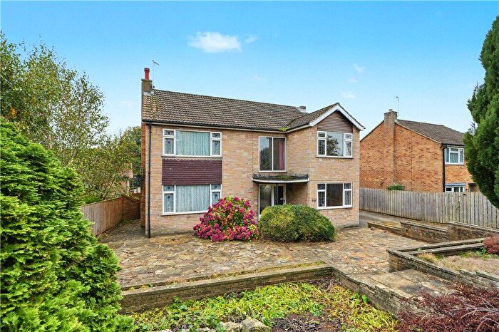 4 Bedroom Detached House For Sale In Mallorie Park Drive, Ripon, North Yorkshire, HG4
