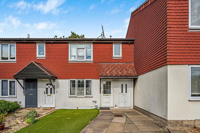 1 Bedroom Maisonette For Sale In Stapleford Close, Chingford, E4