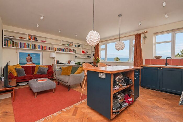 2 Bedroom Flat For Sale In Eastern Esplanade, Margate, Cliftonville, CT9
