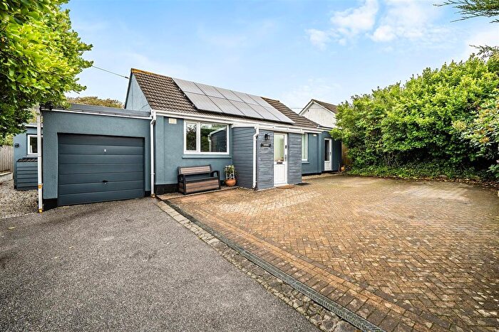 4 Bedroom Bungalow For Sale In Chapel Hill, Porthtowan, Truro, Cornwall, TR4
