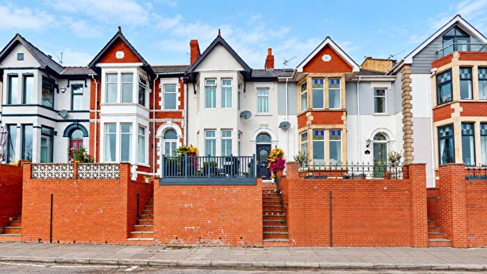 3 Bedroom Terraced House For Sale In Park Avenue, Barry, CF62