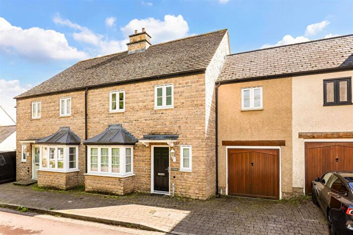4 Bedroom House For Sale In Barcelona Drive, Minchinhampton, Stroud, GL6