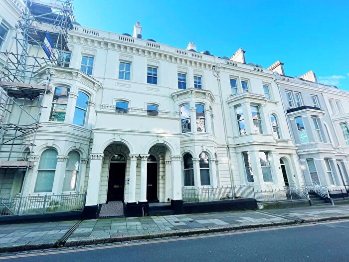 2 Bedroom Flat To Rent In Elliot Street, The Hoe, Plymouth, PL1