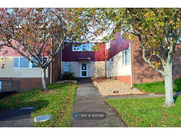 Studio To Rent In St. Georges Court, Torquay, TQ2