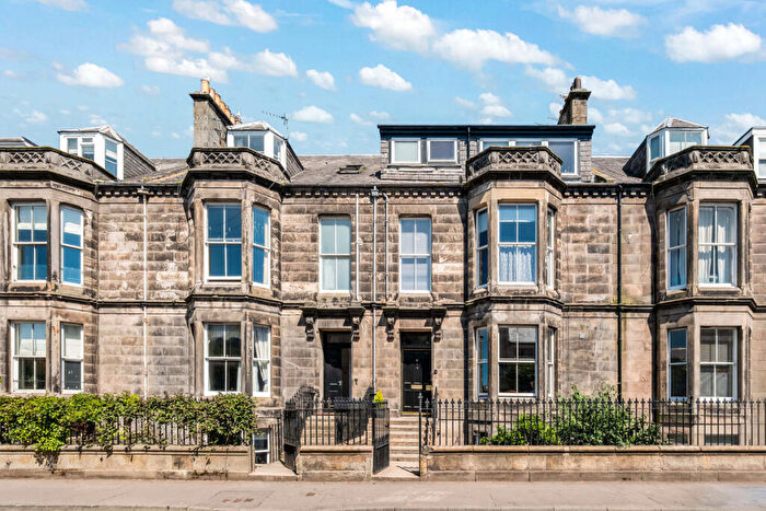2 Bedroom Apartment For Sale In Alexandra Place, St Andrews, KY16