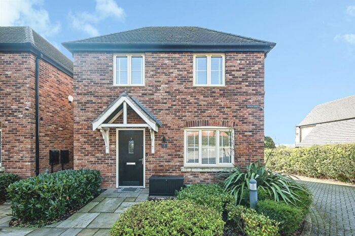 3 Bedroom Detached House For Sale In Atheron Grove, Arley, Coventry, CV7