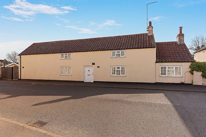 3 Bedroom Detached House For Sale In Bridge Street, Deeping St. James, Peterborough, PE6