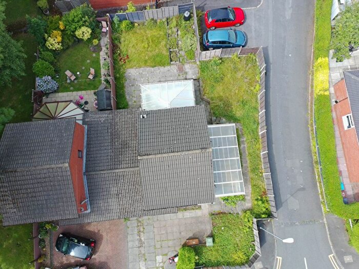 3 Bedroom Link Detached House For Sale In Crompton Street, Oldham, OL1