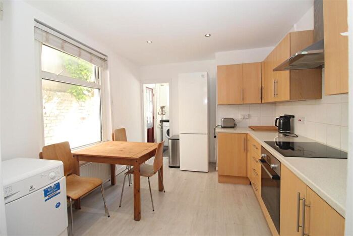 5 Bedroom Private Hall To Rent In Salisbury Road, Cathays, Cardiff, CF24