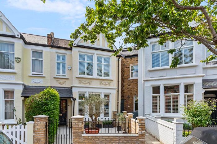 4 Bedroom End Of Terrace House To Rent In Elm Grove Road, Barnes, SW13
