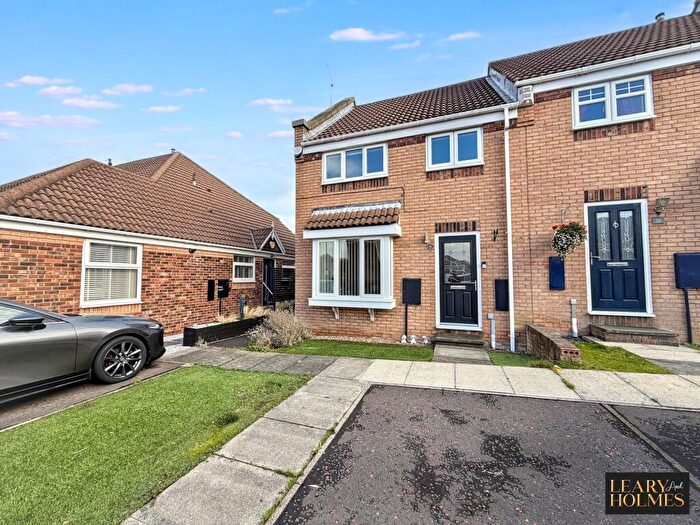3 Bedroom Semi-Detached House For Sale In Lilburn Close, East Boldon, NE36