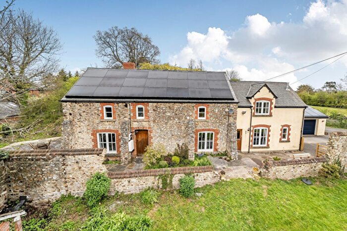 5 Bedroom Detached House For Sale In Cutsey, Trull, . Acre, TA3
