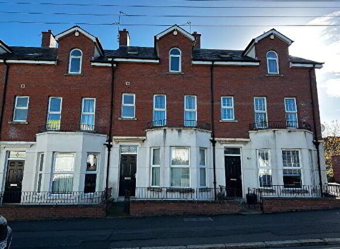 4 Bedroom Terrace House To Rent In Windsor Avenue Place, Lurgan, BT67