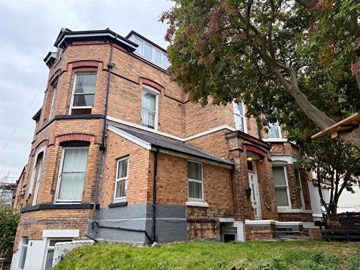 1 Bedroom Block Of Flats To Rent In Cromwell Parade, Scarborough, YO11
