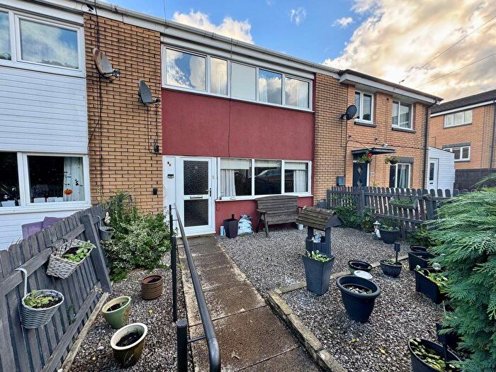 3 Bedroom Terraced House For Sale In Little Bradley, Greetland, HX4