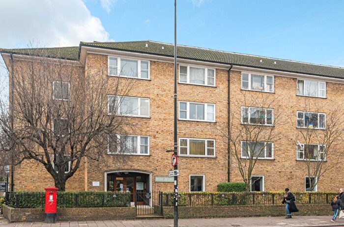 Studio To Rent In Harleyford Street, London, SE11