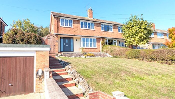3 Bedroom Semi-Detached House For Sale In Cedar Grove, Hempstead, Gillingham, ME7