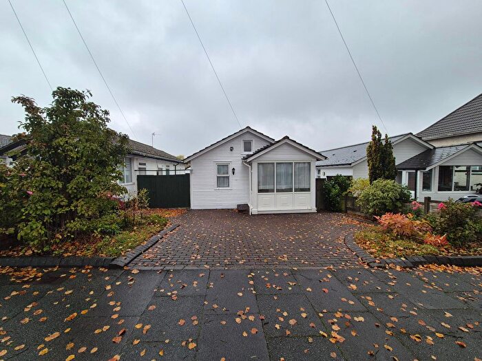 2 Bedroom Bungalow To Rent In Coney Green Drive, Birmingham, B31