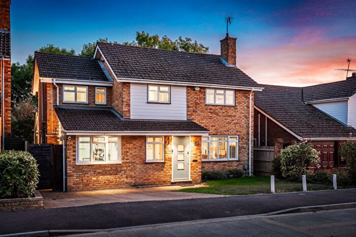 4 Bedroom Detached House For Sale In Guildford, Surrey, GU4