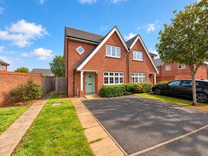 3 Bedroom Semi-Detached House For Sale In Thorpe Road, Earls Barton, Northamptonshire, NN6