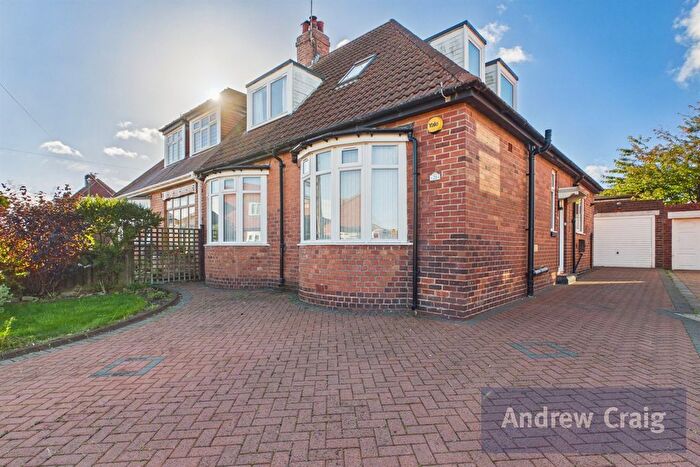 3 Bedroom Semi-Detached House For Sale In Hemsley Road, South Shields, NE34