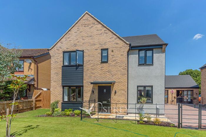 5 Bedroom Detached House For Sale In Off St Christophers Drive, Oundle, Northamptonshire, PE8