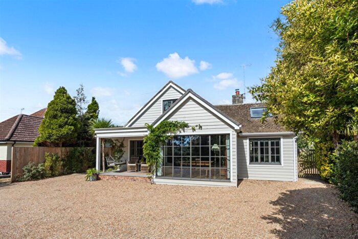 7 Bedroom Detached House For Sale In Rifeside Gardens, Ferring, Worthing, BN12
