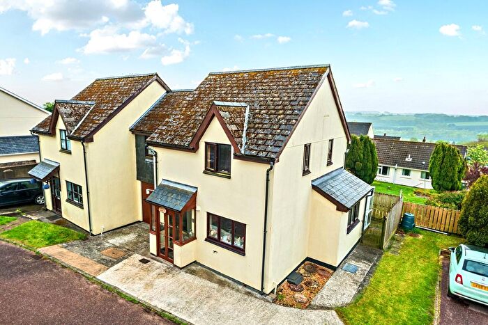 3 Bedroom Semi-Detached House For Sale In Forge End, Winkleigh, Devon, EX19