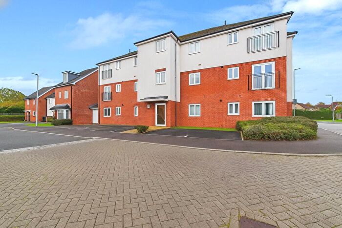 2 Bedroom Apartment For Sale In Holymead, Calcot, Reading, West Berkshire, RG31