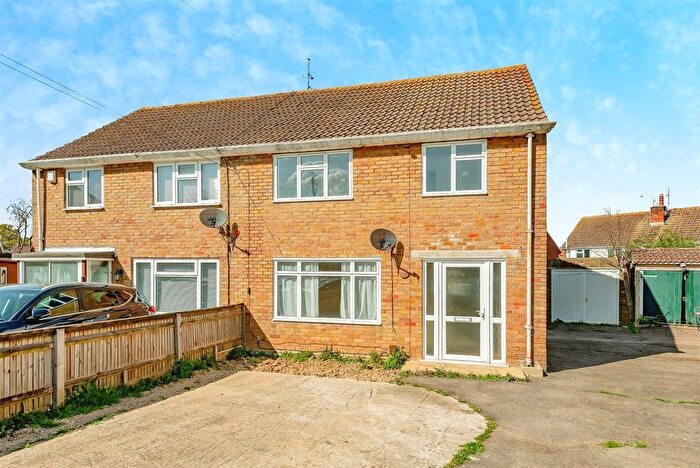 3 Bedroom Semi-Detached House To Rent In Coombe Close, Crawley, RH11