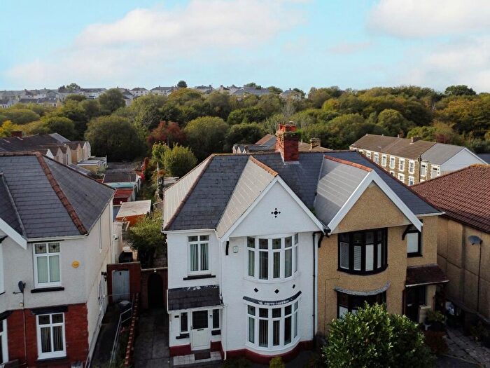 3 Bedroom Semi-Detached House For Sale In Neath Road, Briton Ferry, SA11