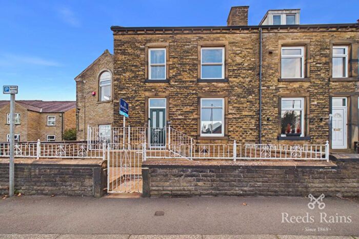 4 Bedroom End Of Terrace House To Rent In Acre Street, Lindley Huddersfield, HD3