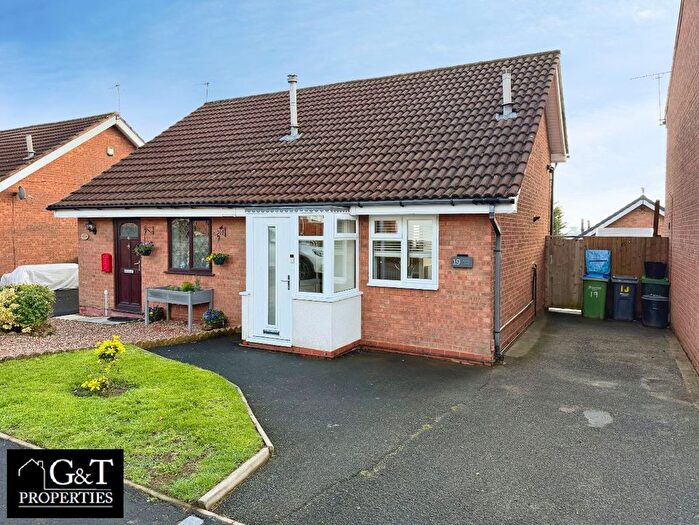 1 Bedroom Semi-Detached House For Sale In Midhill Drive, Rowley Regis, B65