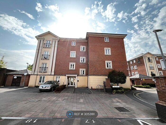2 Bedroom Flat To Rent In Brunel Crescent, Swindon, SN2