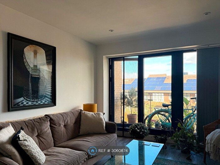 1 Bedroom Flat To Rent In Illustrious House, London, SE10