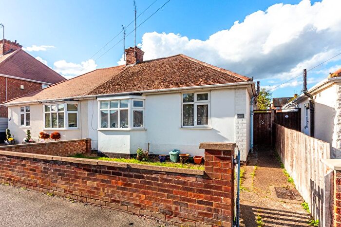 2 Bedroom Semi-Detached Bungalow For Sale In St. Margarets Avenue, Rushden, NN10