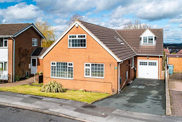 4 Bedroom Detached House For Sale In Moorside Gardens, Drighlington, Bradford, BD11