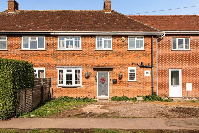 3 Bedroom Terraced House For Sale In Broadway, Loughborough, LE11