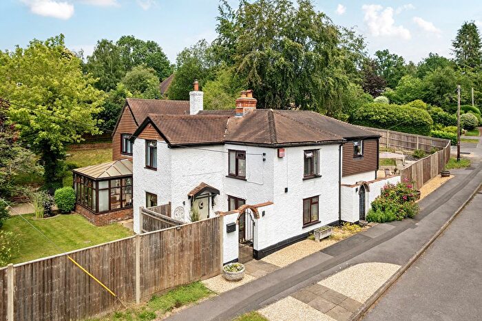 4 Bedroom Detached House For Sale In London Road, Liphook, GU30