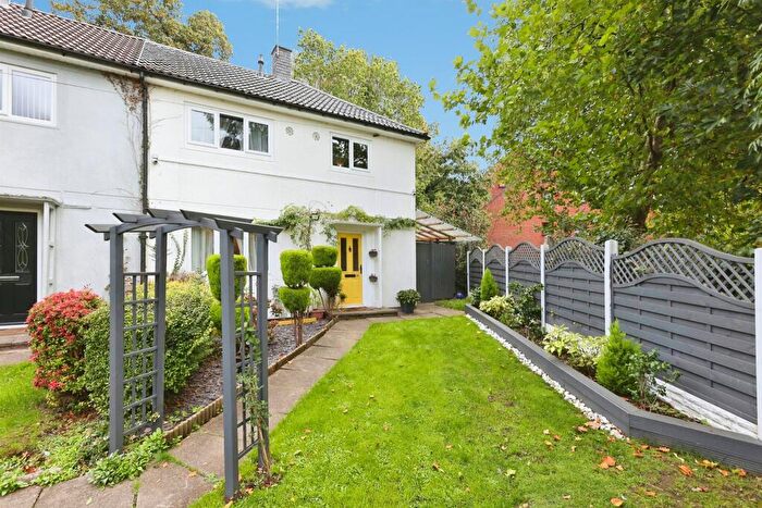 3 Bedroom End Of Terrace House For Sale In Cross Farm Road, Harborne, Birmingham, B17