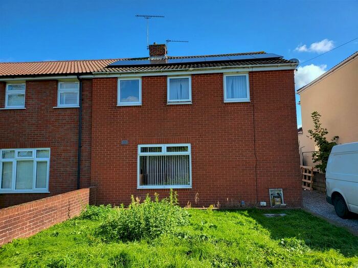 4 Bedroom Semi-Detached House To Rent In Cavendish Road, Patchway, Bristol, BS34