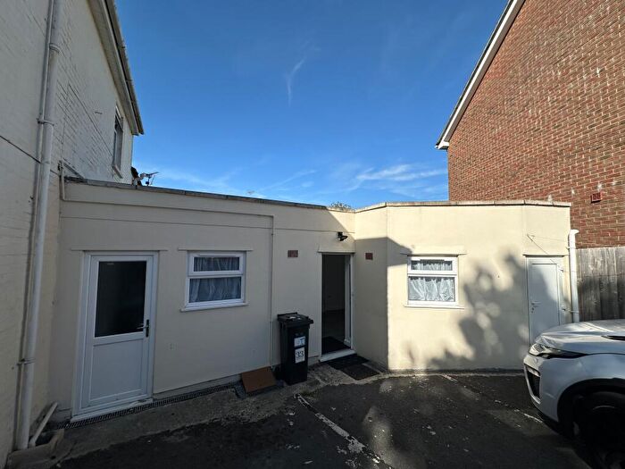 1 Bedroom Flat To Rent In Windham Road, Bournemouth, BH1