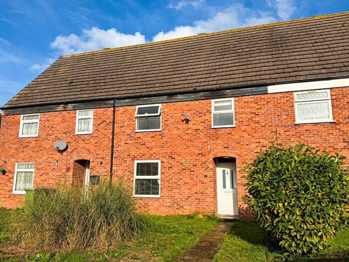 3 Bedroom Terraced House For Sale In Halford Road, Attleborough, Norfolk, NR17