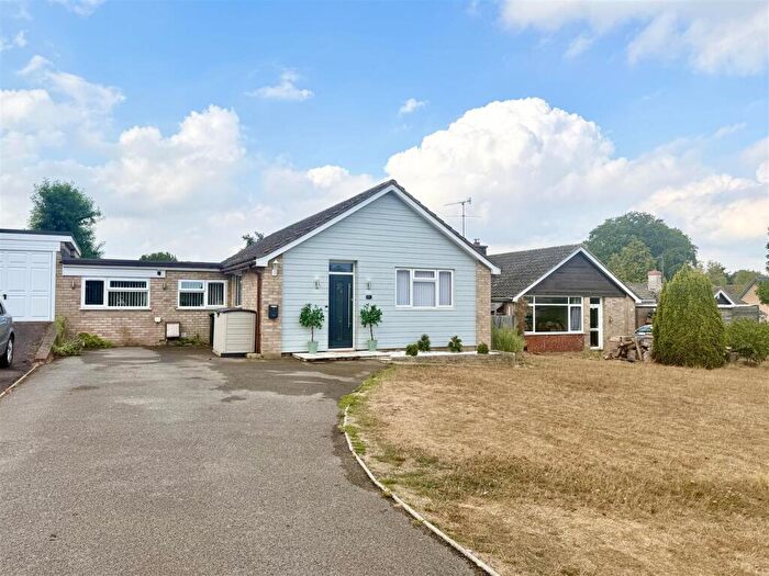3 Bedroom Bungalow For Sale In Beech Close, Sproughton, IP8
