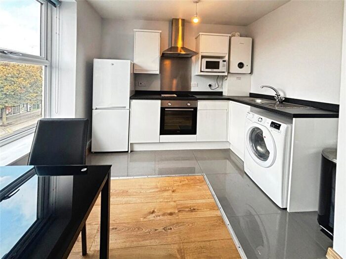 1 Bedroom Flat To Rent In London Road, Southampton, Hampshire, SO15