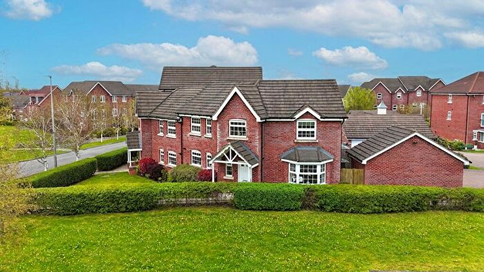 3 Bedroom Semi-Detached House For Sale In Abbey Park Way, Weston, CW2